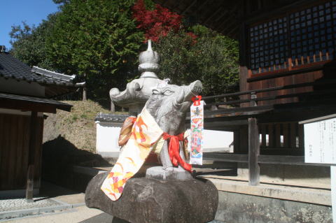 狛いのしし左
