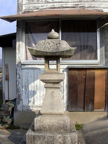 铕
